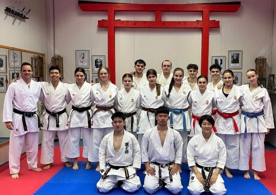 JAPÁN-MAGYAR KARATE ÖSSZEFOGÁS A TATAMIN